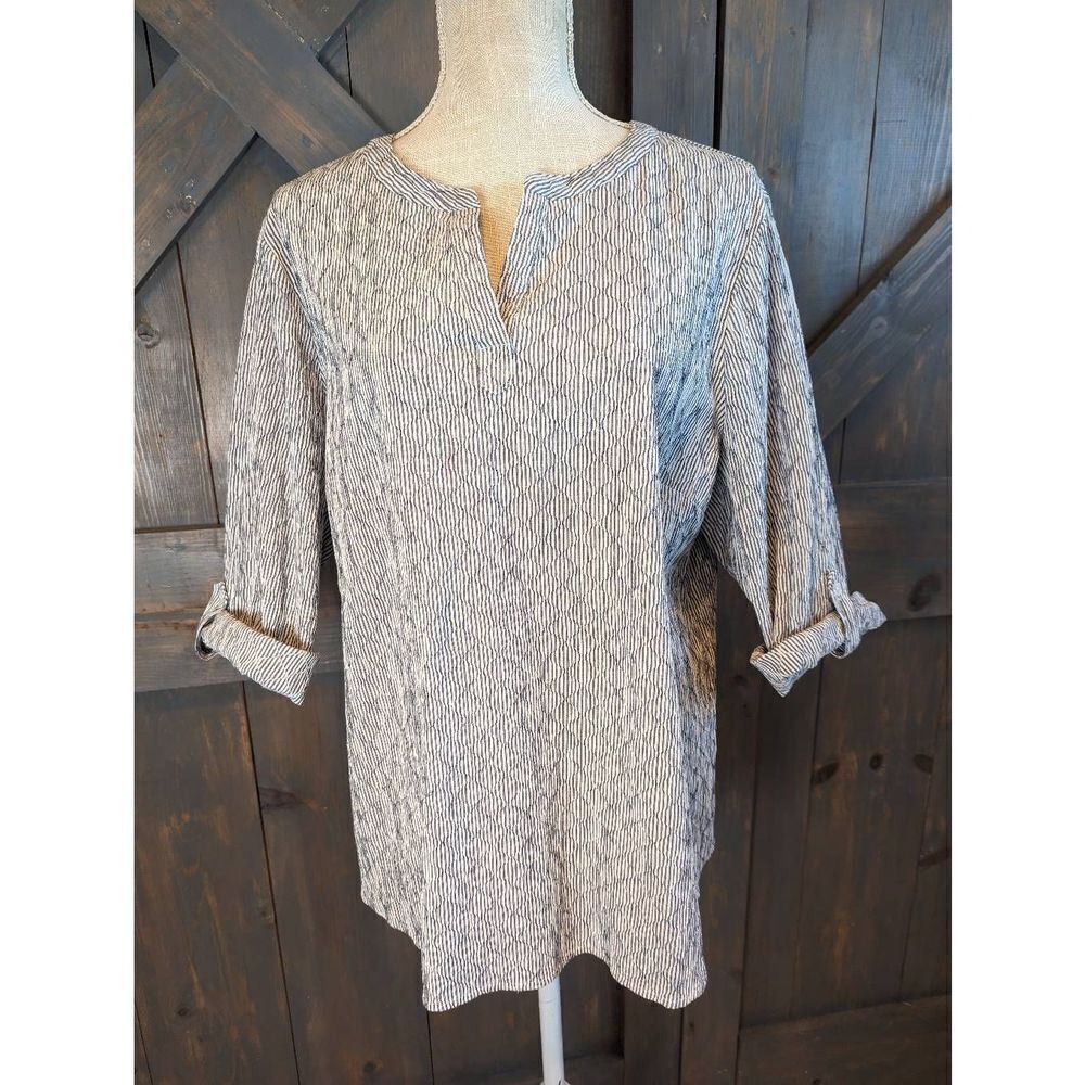 Chicos Womens 2 Medium Pullover Tunic Top Roll Tab Sleeves Black White Stretch